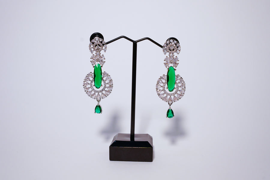 Emerlad's Earing Long with drop green emerald